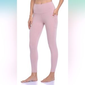 Pink leggings with pockets